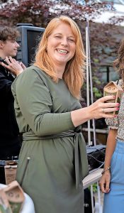 Elo&iuml;se van Rijswijk is een van de oprichters van BEUKK. Dat is een platform waarop grote organisaties makkelijk lokaal kunnen inkopen. - Foto: Elo&iuml;se van Rijswijk