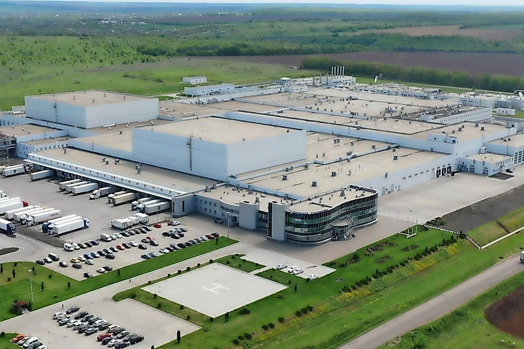 Een slachterij van MHP. In 2020 produceerde MHP ruim 700.000 ton pluimveevlees. - Foto: MHP